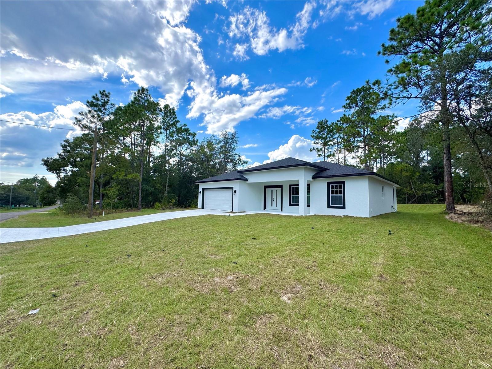 2077 W Linden Dr, Citrus Springs, FL 34434 photo