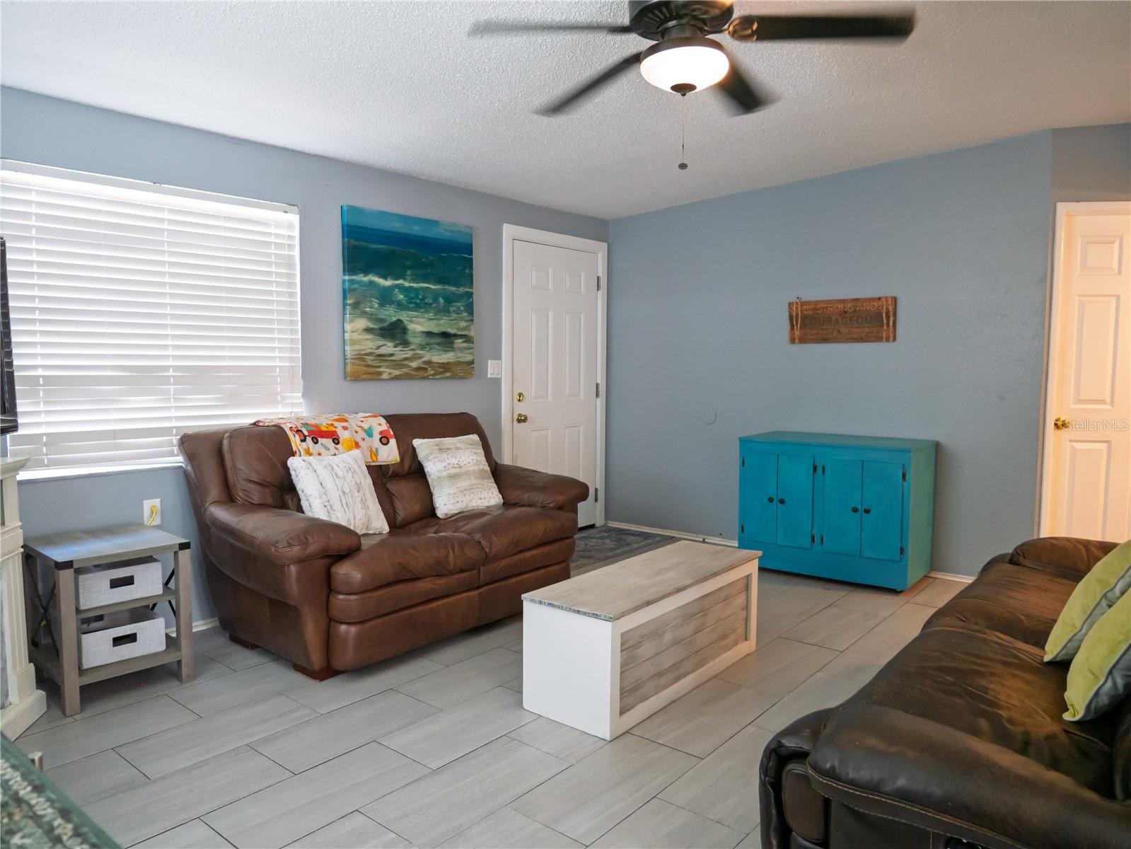718 Northmoor Ave, Saint Petersburg, FL 33702 photo