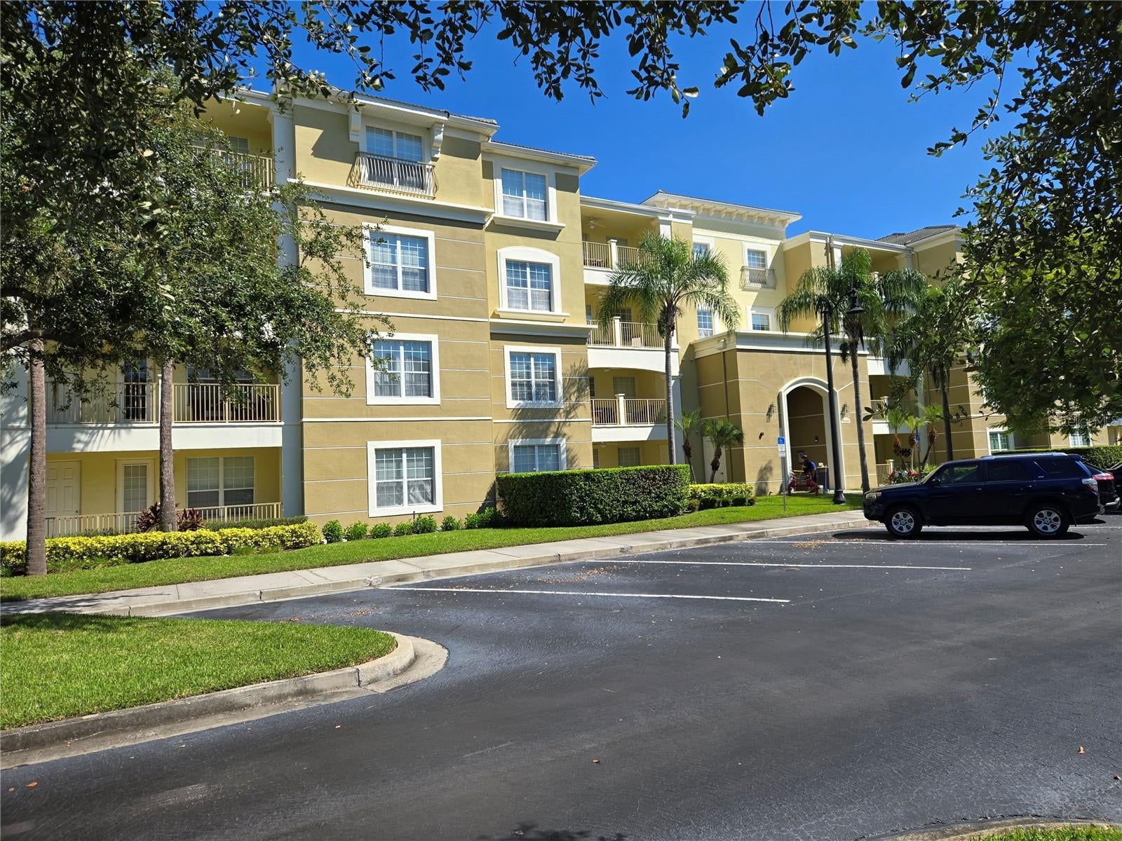 5049 Shoreway Loop, Orlando, FL 32819