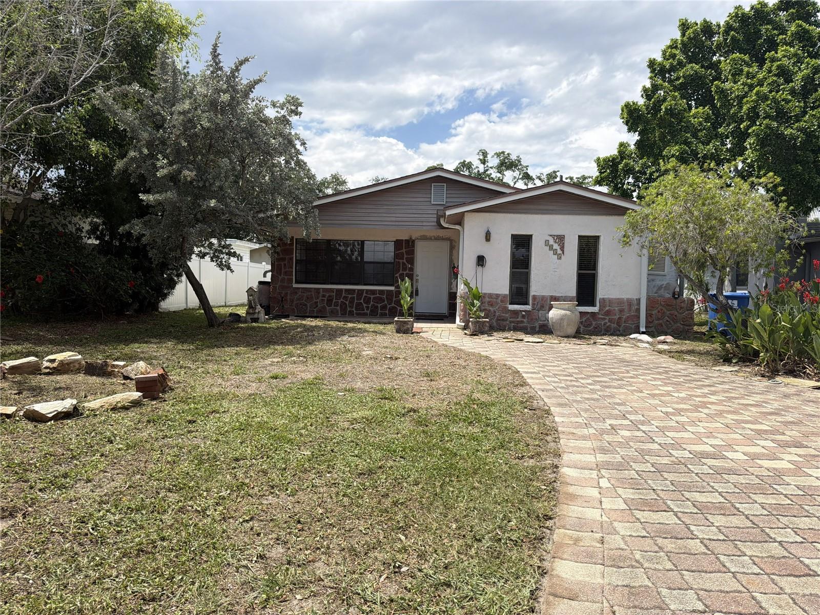 1835 Maryland Ave, Saint Petersburg, FL 33703