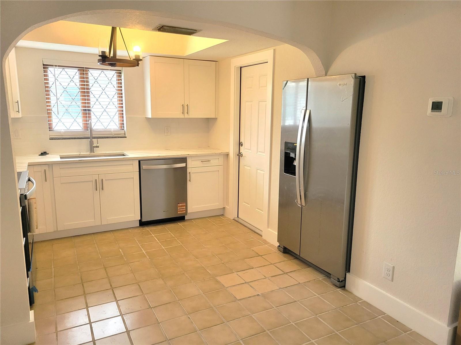 1835 Maryland Ave, Saint Petersburg, FL 33703 photo