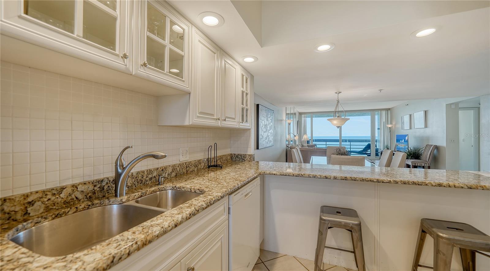 1055 Gulf Of Mexico Dr #504, Longboat Key, FL 34228 photo