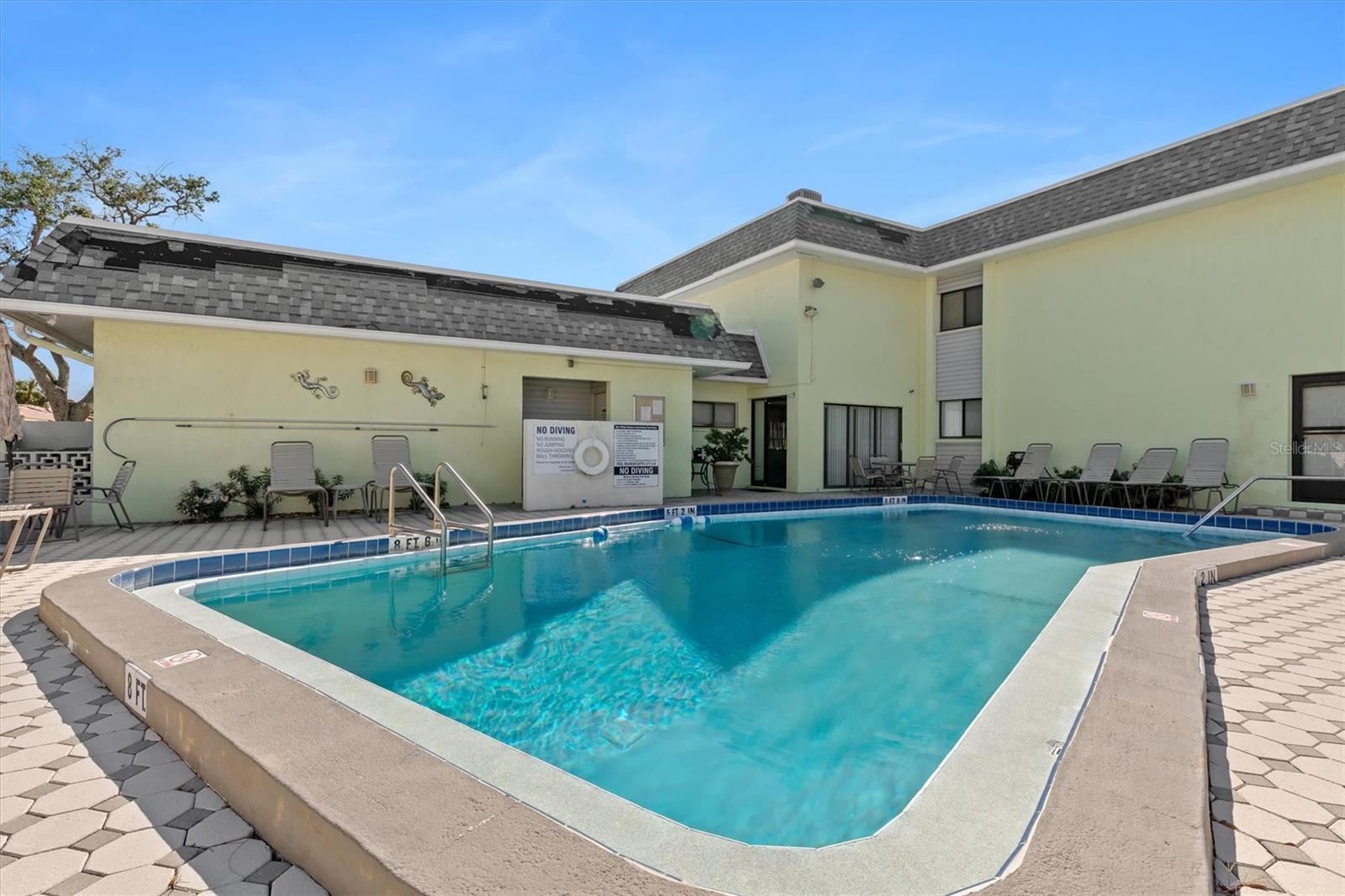 Condominium in SARASOTA FL 6703 MIDNIGHT PASS ROAD #117 24.jpg