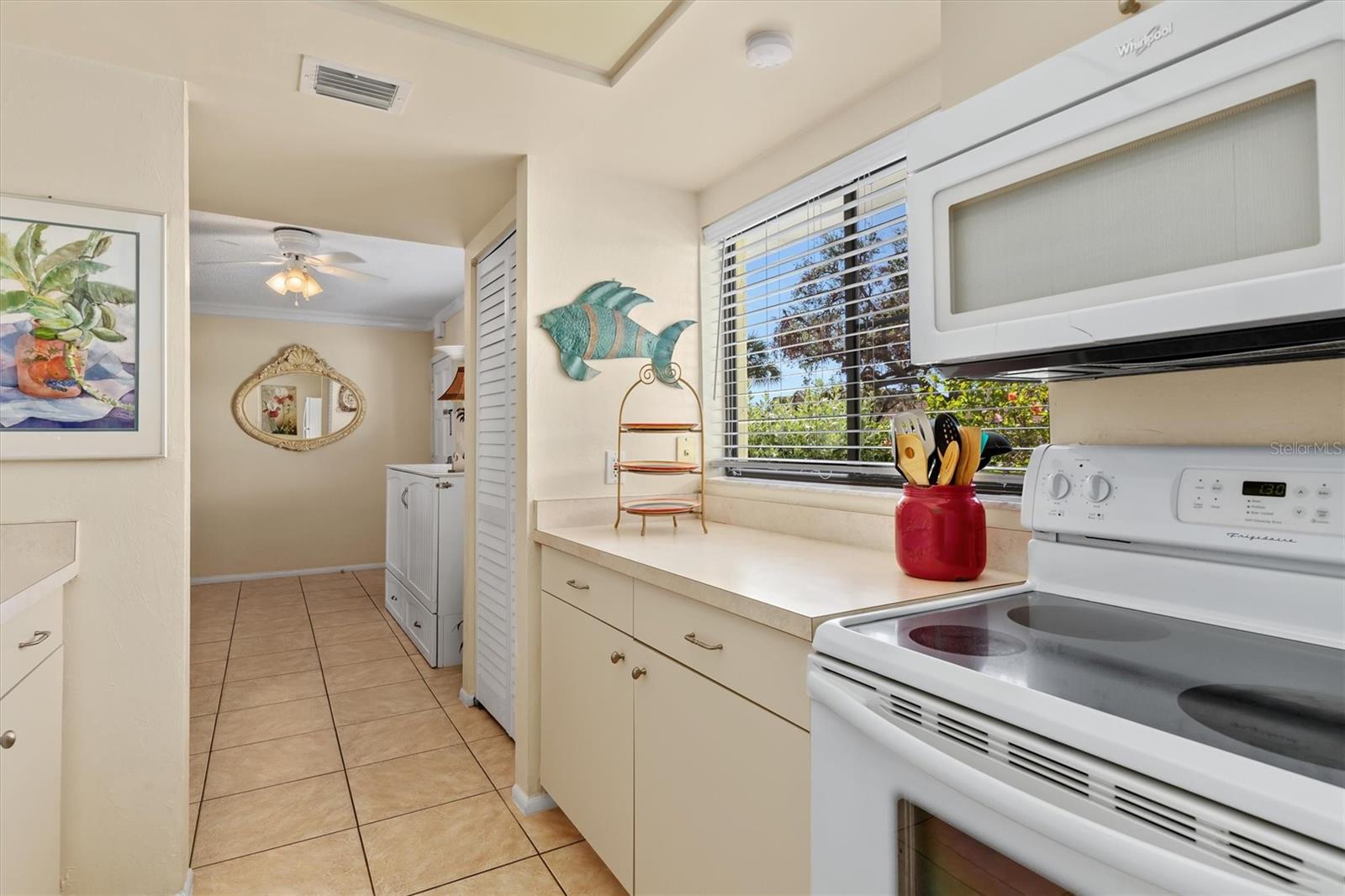 Condominium in SARASOTA FL 6703 MIDNIGHT PASS ROAD #117 10.jpg