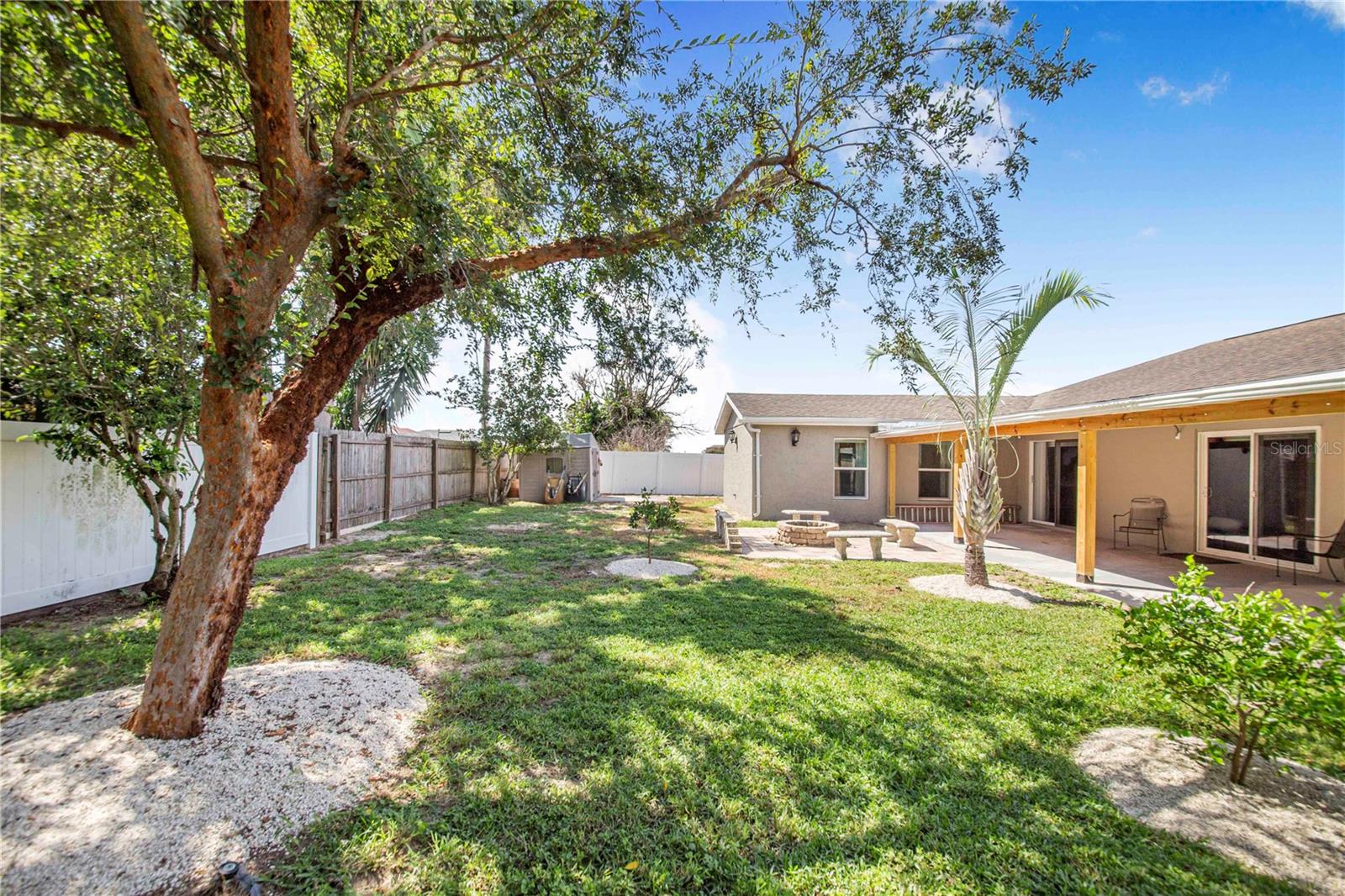 817 Reflections Loop, Winter Haven, FL 33884 photo