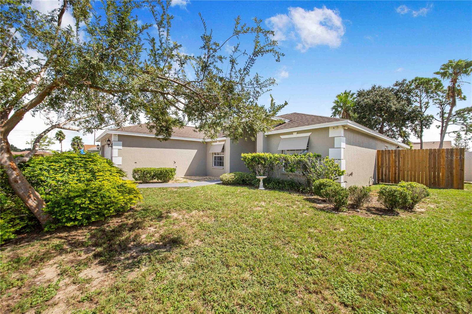 817 Reflections Loop, Winter Haven, FL 33884 photo