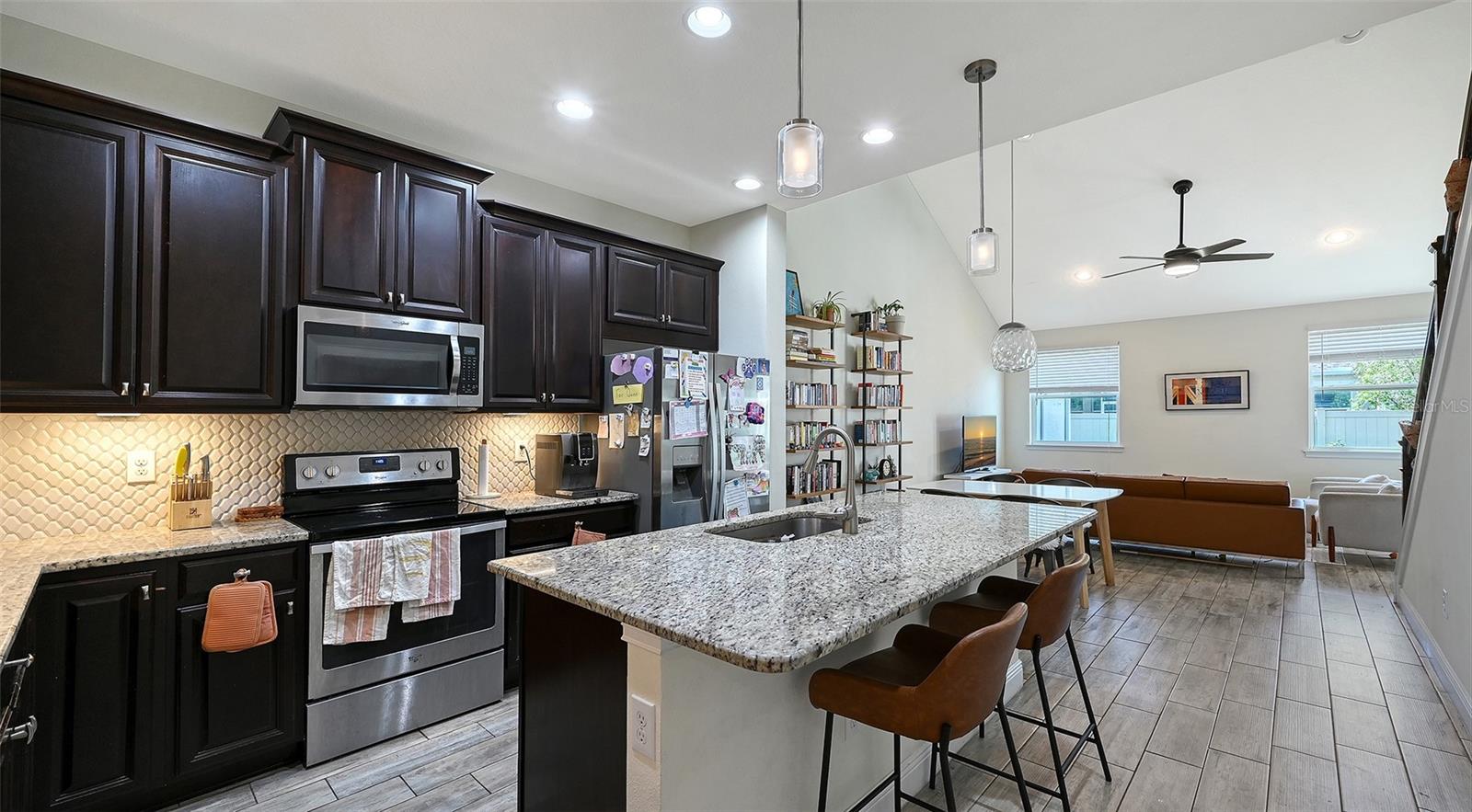 3693 Divot Ln, Sarasota, FL 34232 photo