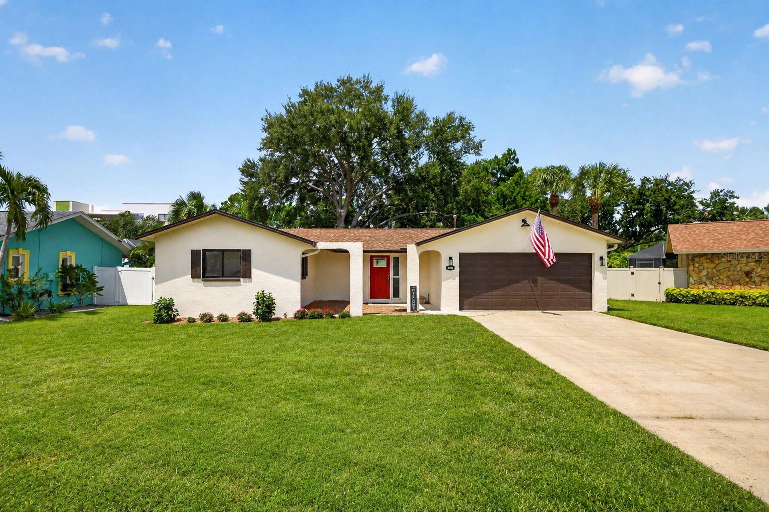 6170 Sundown Dr, Saint Petersburg, FL 33709