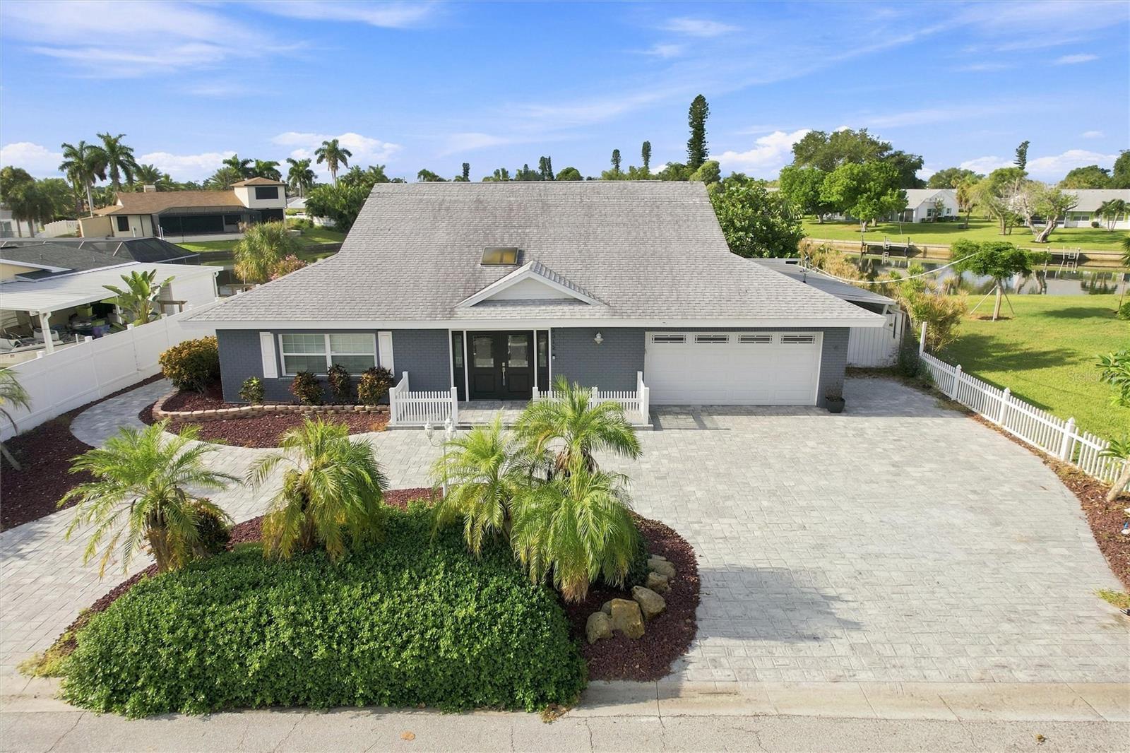 9312 Kingston Rd, Bradenton, FL 34210