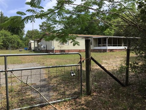 Manufactured Home in INTERLACHEN FL 224 COLOGNE STREET.jpg
