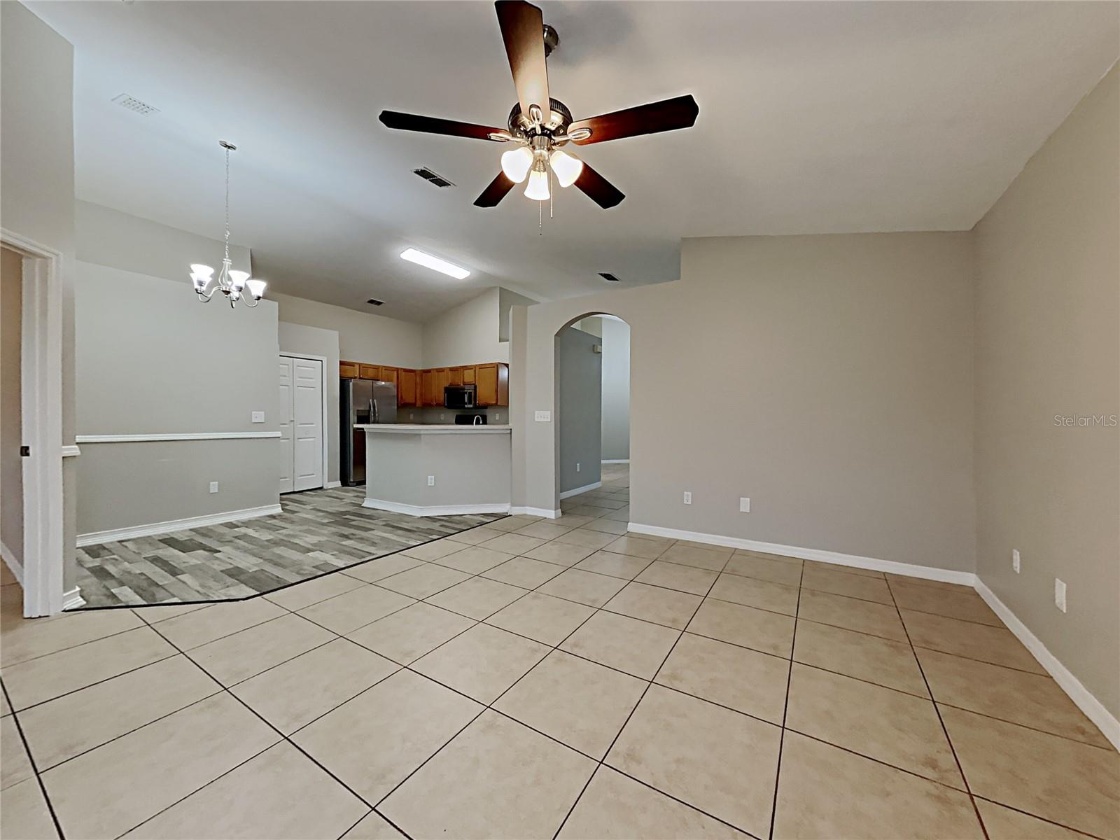 511 Wellesly St, Oviedo, FL 32765 photo