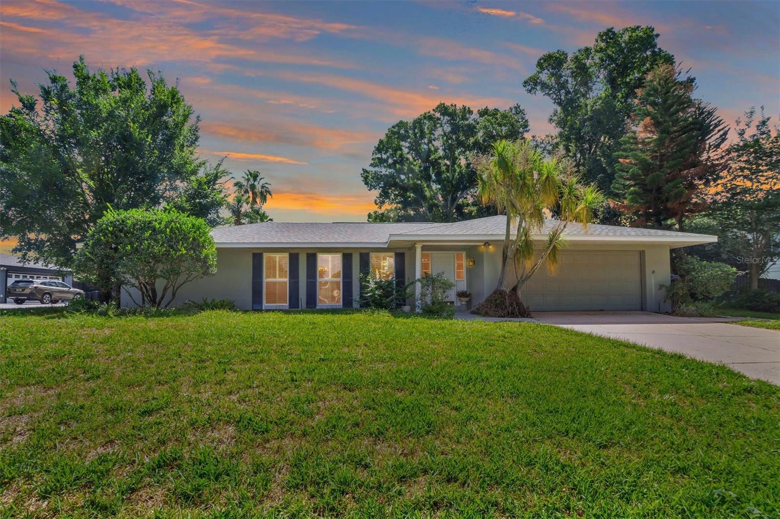 136 Lake Mariam Rd, Winter Haven, FL 33884