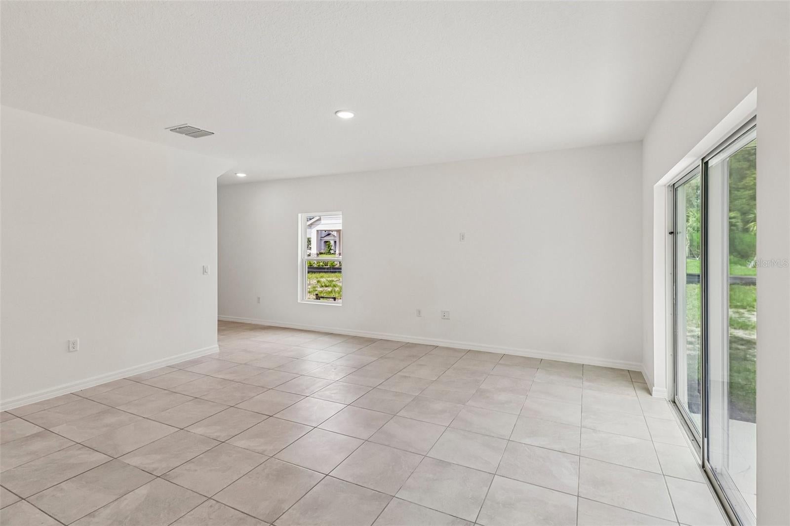 1113 Majesty Palm Cir, Deland, FL 32720 photo
