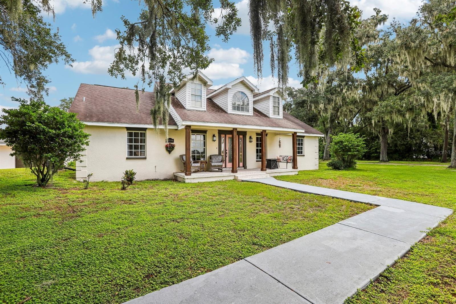 408 Holloway Rd, Plant City, FL 33567 photo