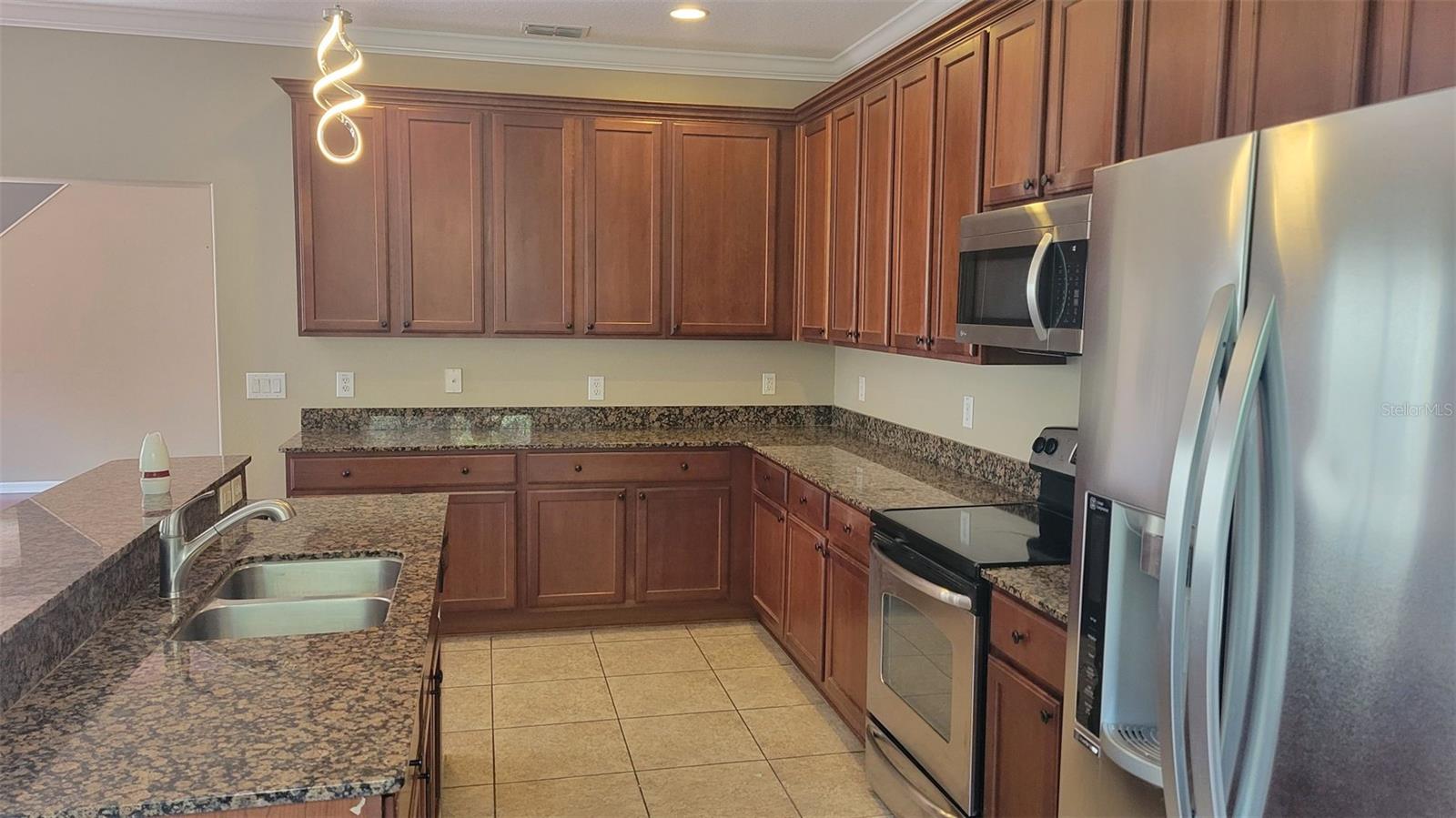1443 Hillview Ln, Tarpon Springs, FL 34689 photo