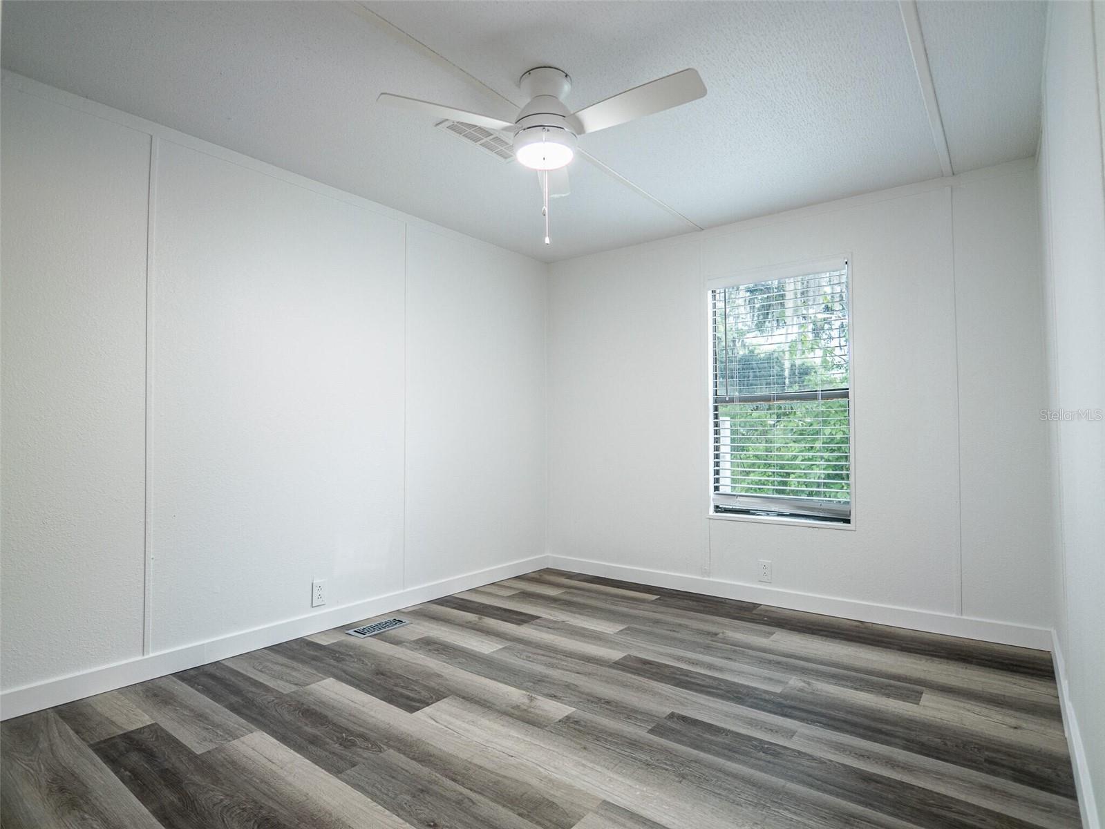 Manufactured Home in COLEMAN FL 1610 ORANGE AVENUE 29.jpg