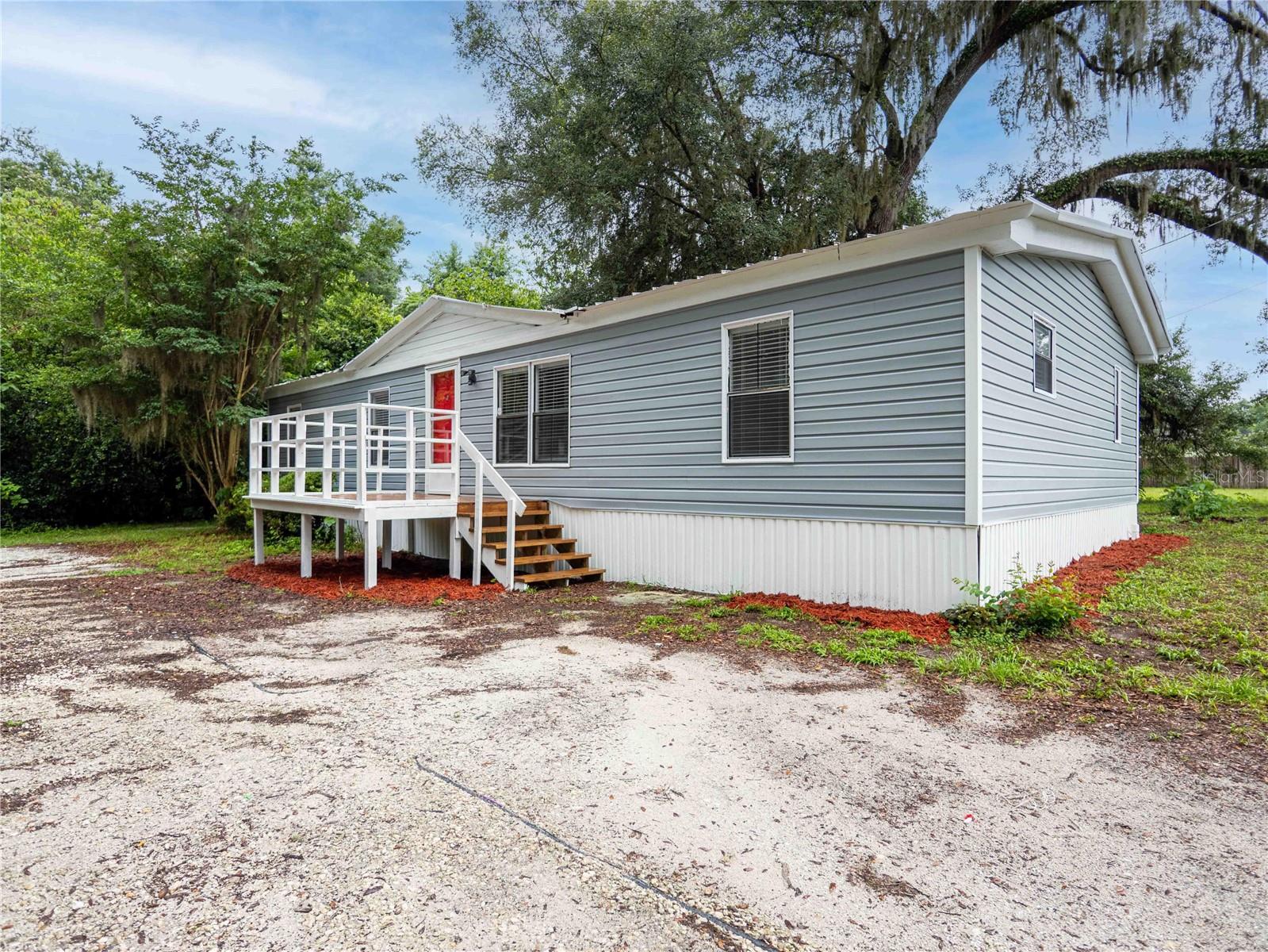 Manufactured Home in COLEMAN FL 1610 ORANGE AVENUE 1.jpg
