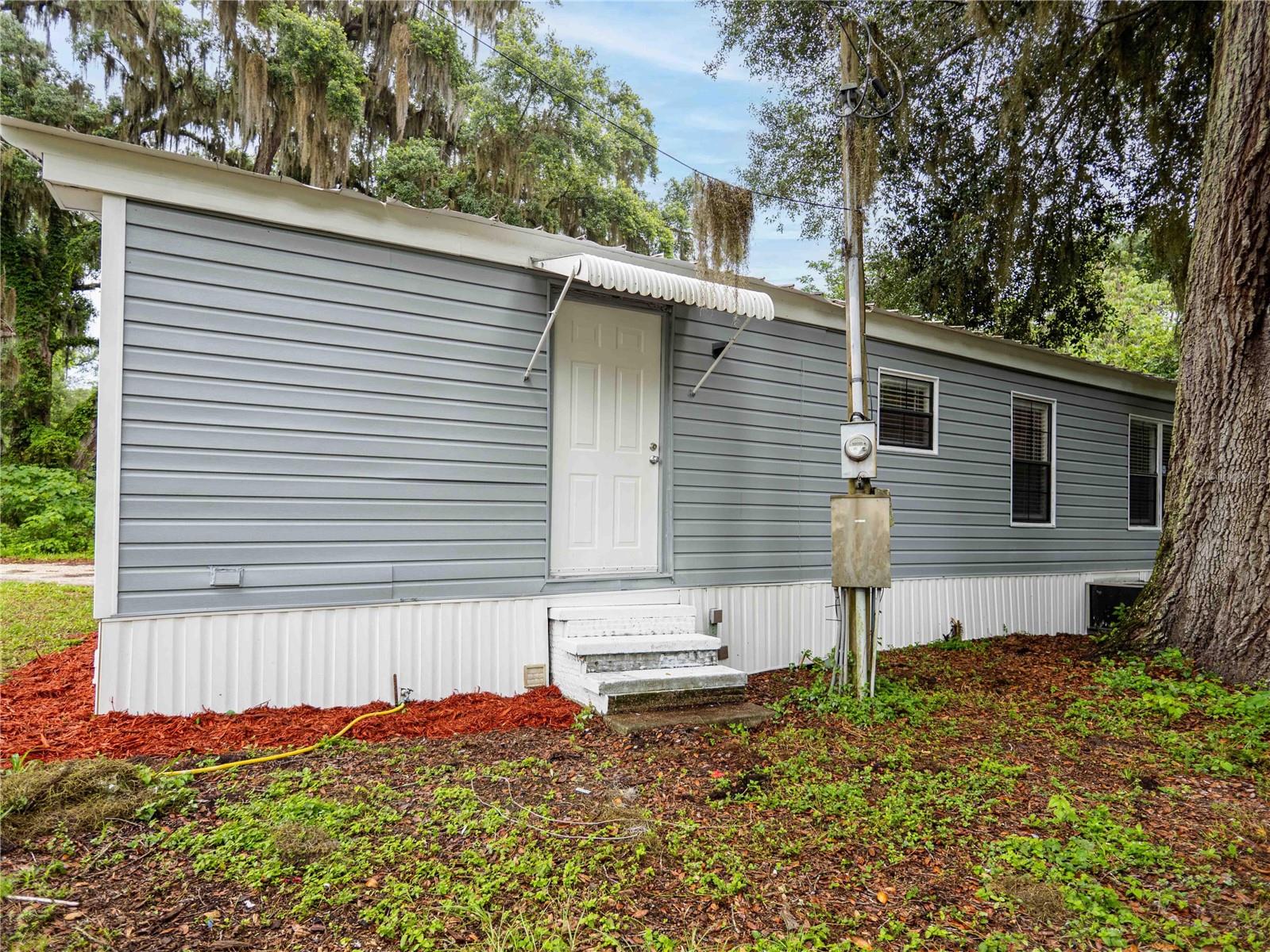 Manufactured Home in COLEMAN FL 1610 ORANGE AVENUE 42.jpg