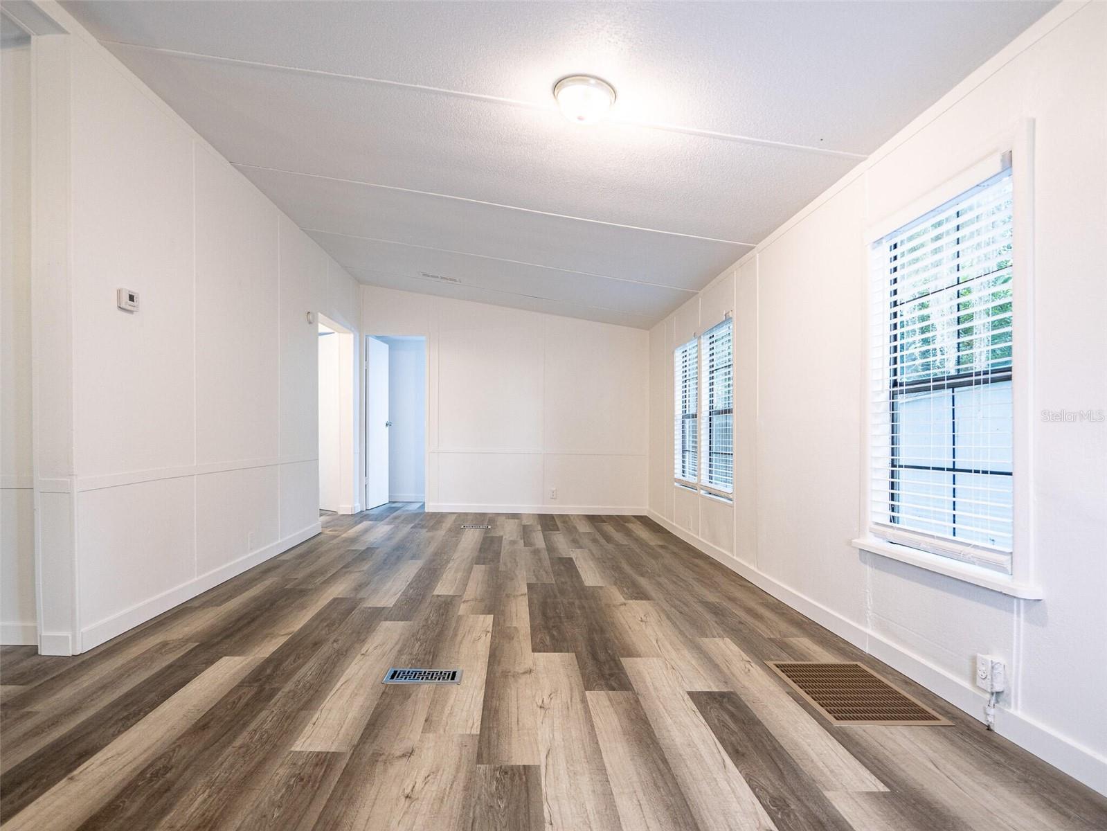 Manufactured Home in COLEMAN FL 1610 ORANGE AVENUE 11.jpg