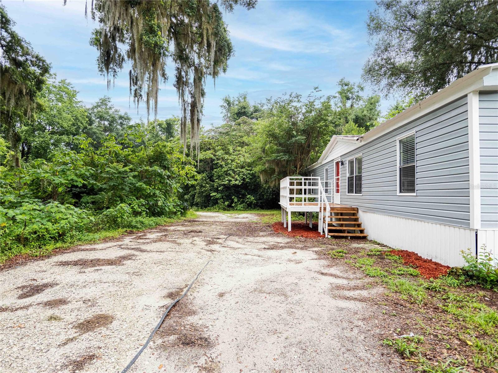 Manufactured Home in COLEMAN FL 1610 ORANGE AVENUE 47.jpg