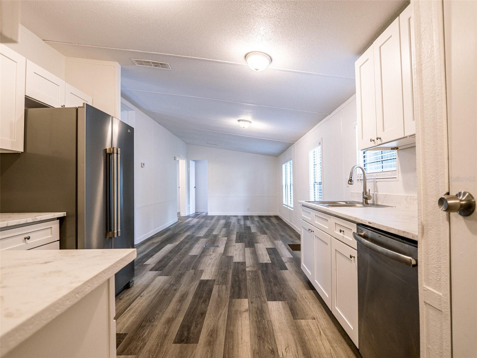 Manufactured Home in COLEMAN FL 1610 ORANGE AVENUE 36.jpg
