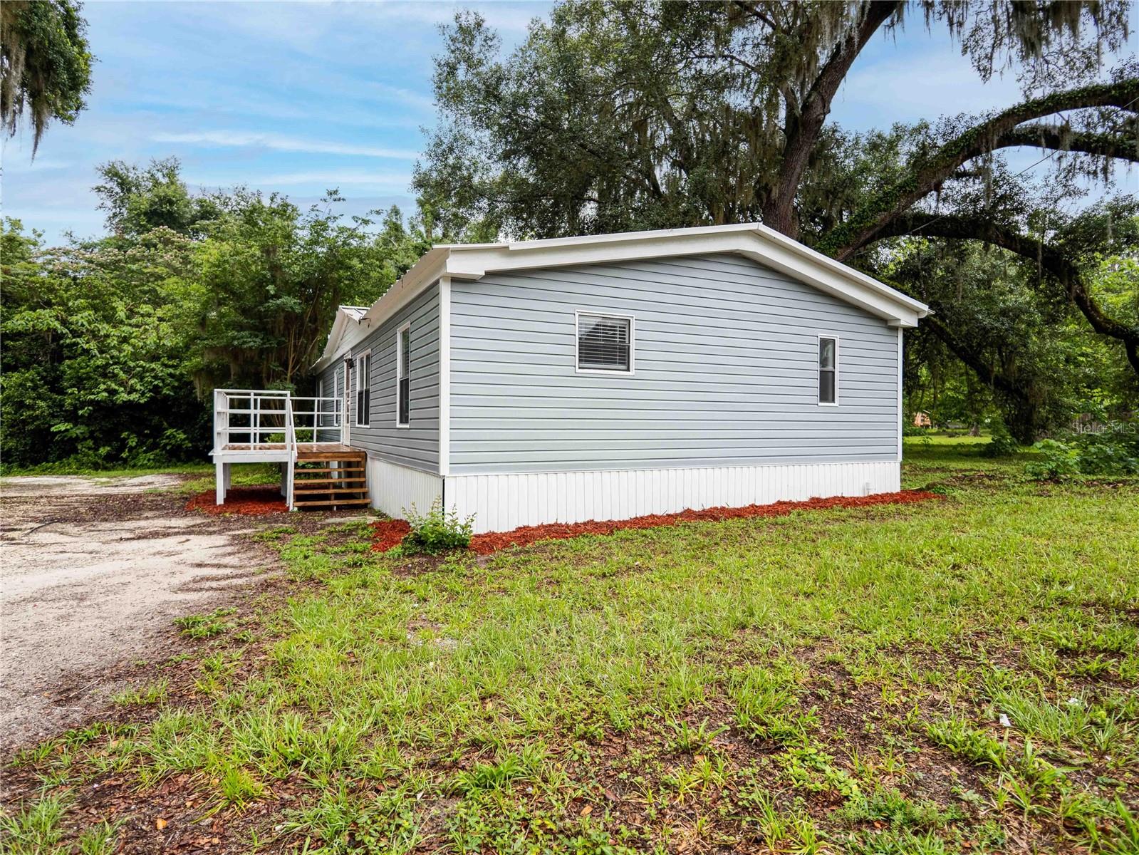 Manufactured Home in COLEMAN FL 1610 ORANGE AVENUE 39.jpg