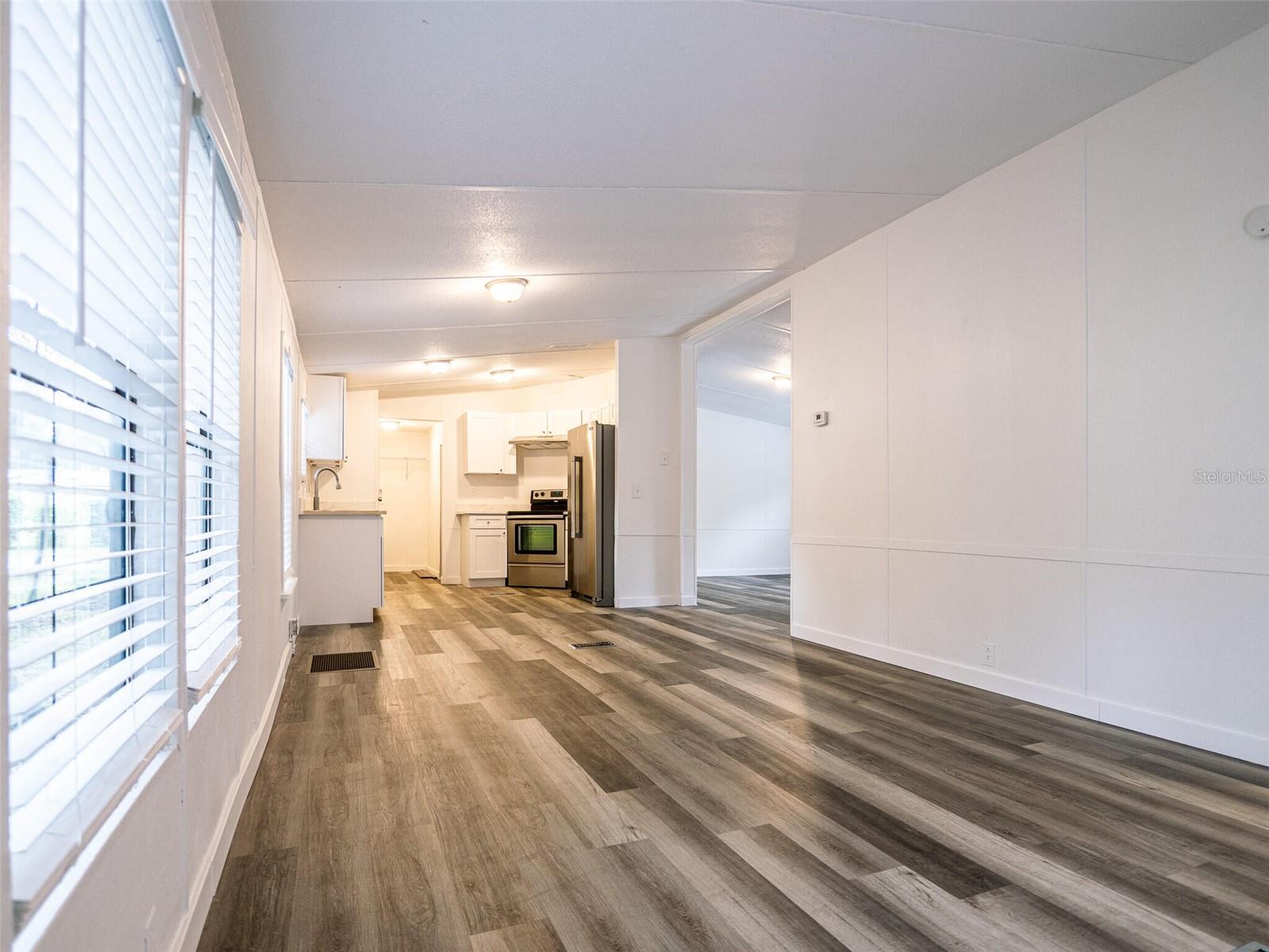 Manufactured Home in COLEMAN FL 1610 ORANGE AVENUE 32.jpg