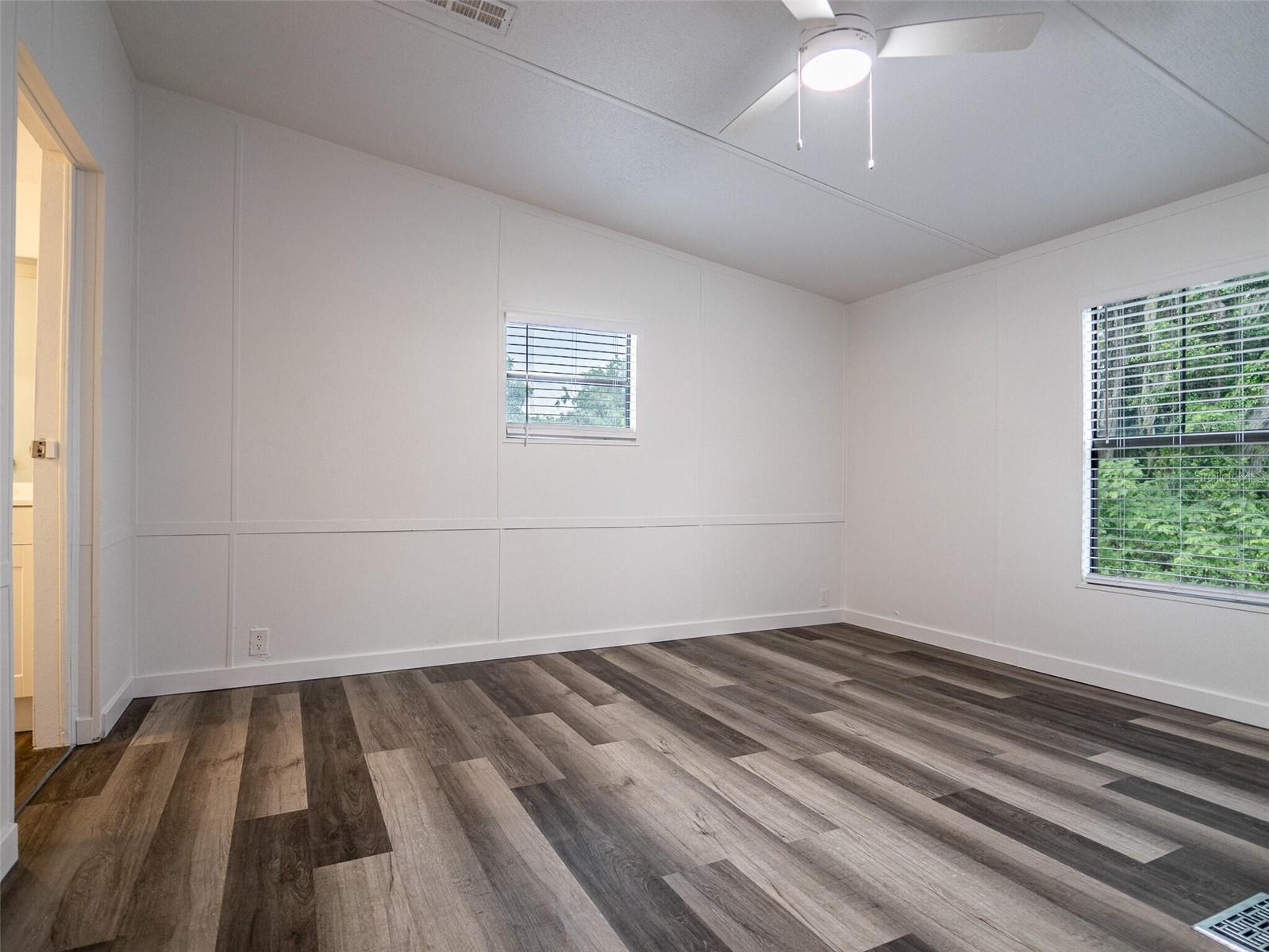 Manufactured Home in COLEMAN FL 1610 ORANGE AVENUE 14.jpg