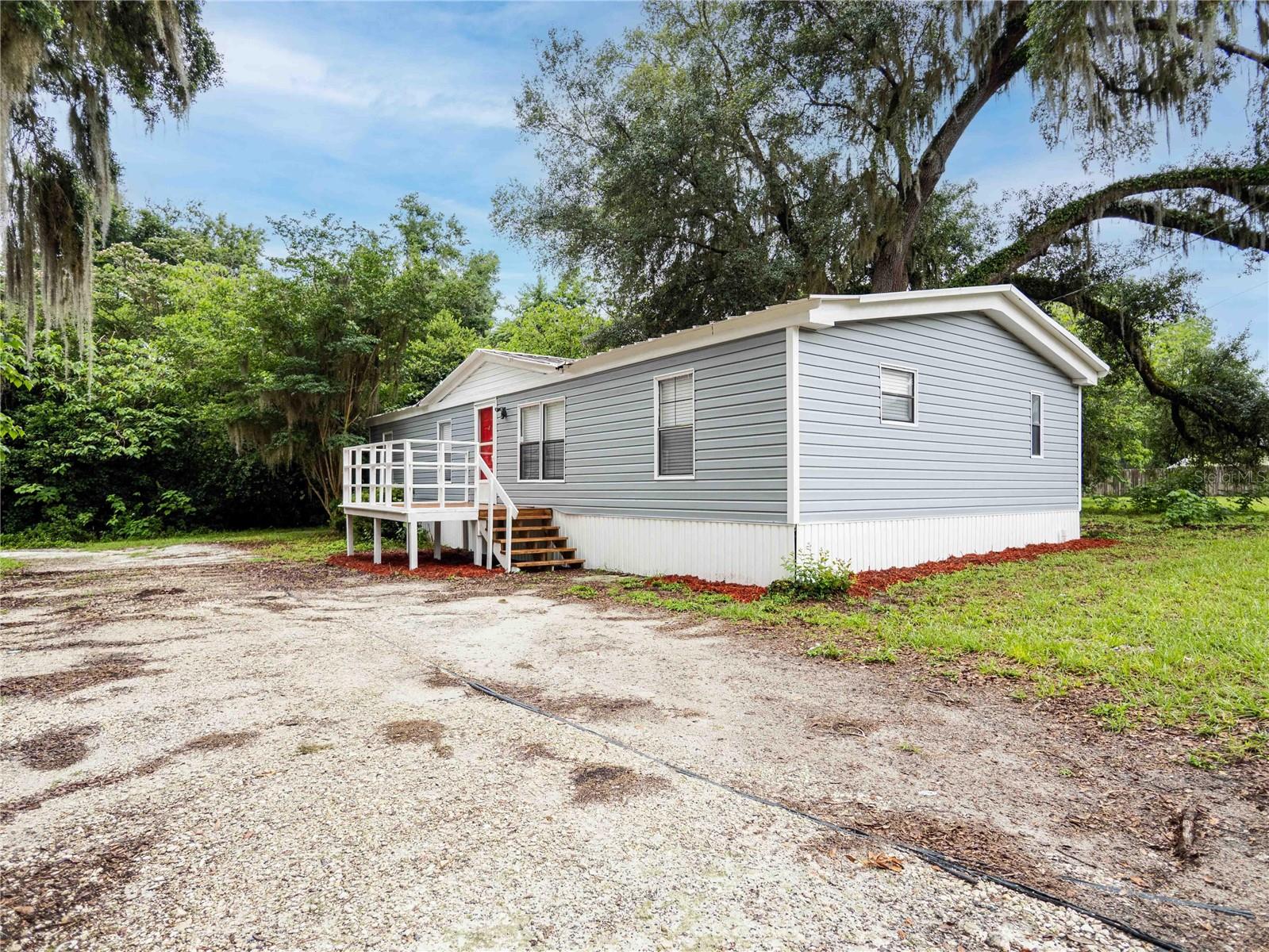 Manufactured Home in COLEMAN FL 1610 ORANGE AVENUE 48.jpg