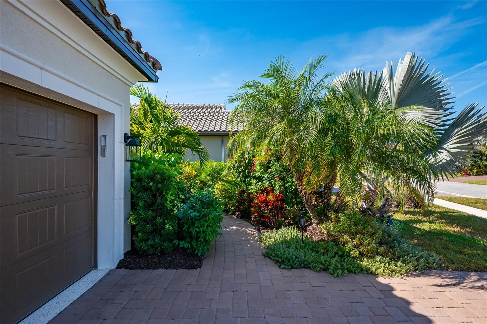 5451 Lago Maggio St, Sarasota, FL 34238 photo