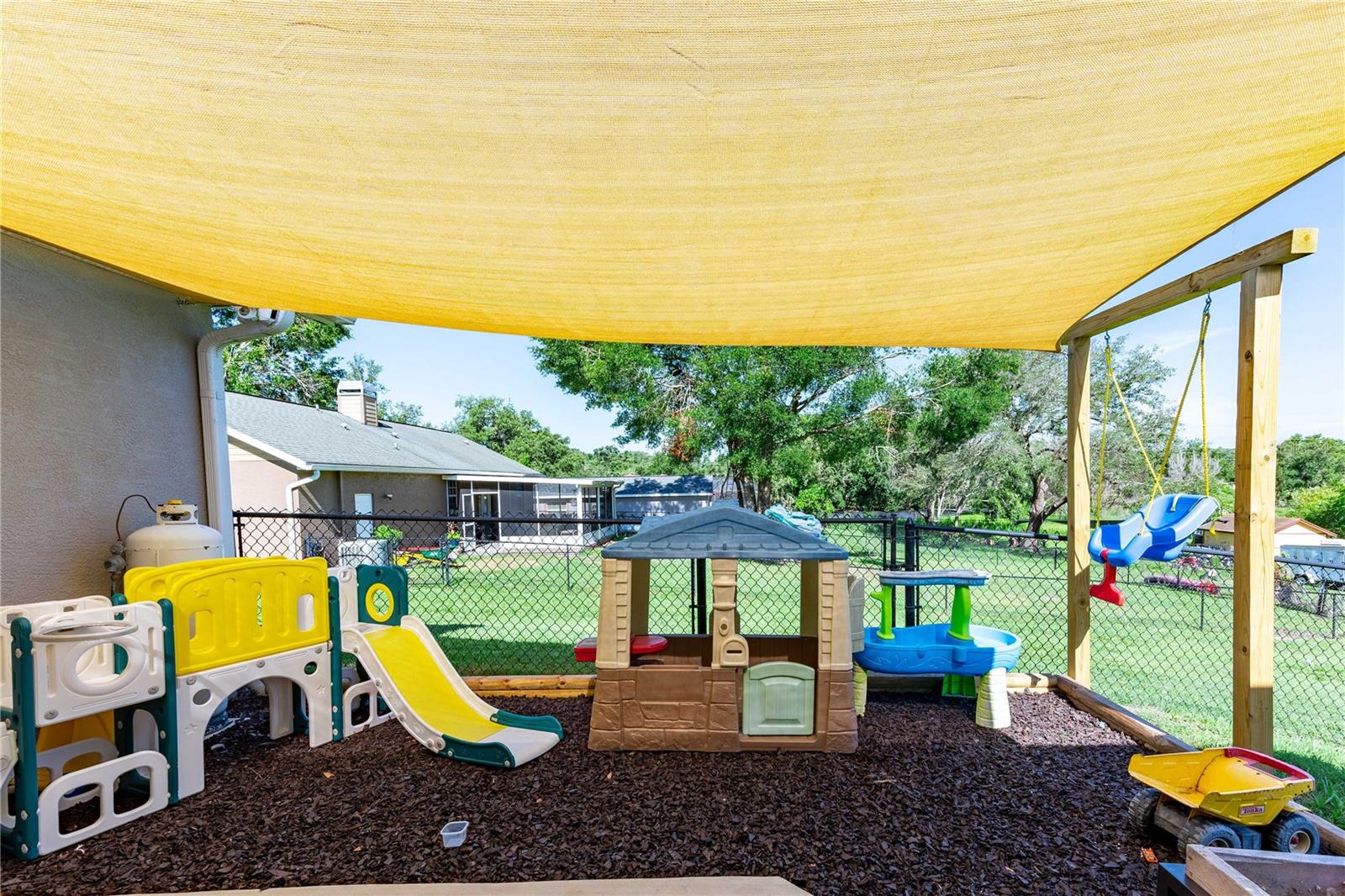 Single Family Residence in DADE CITY FL 37113 WALDO DRIVE 26.jpg