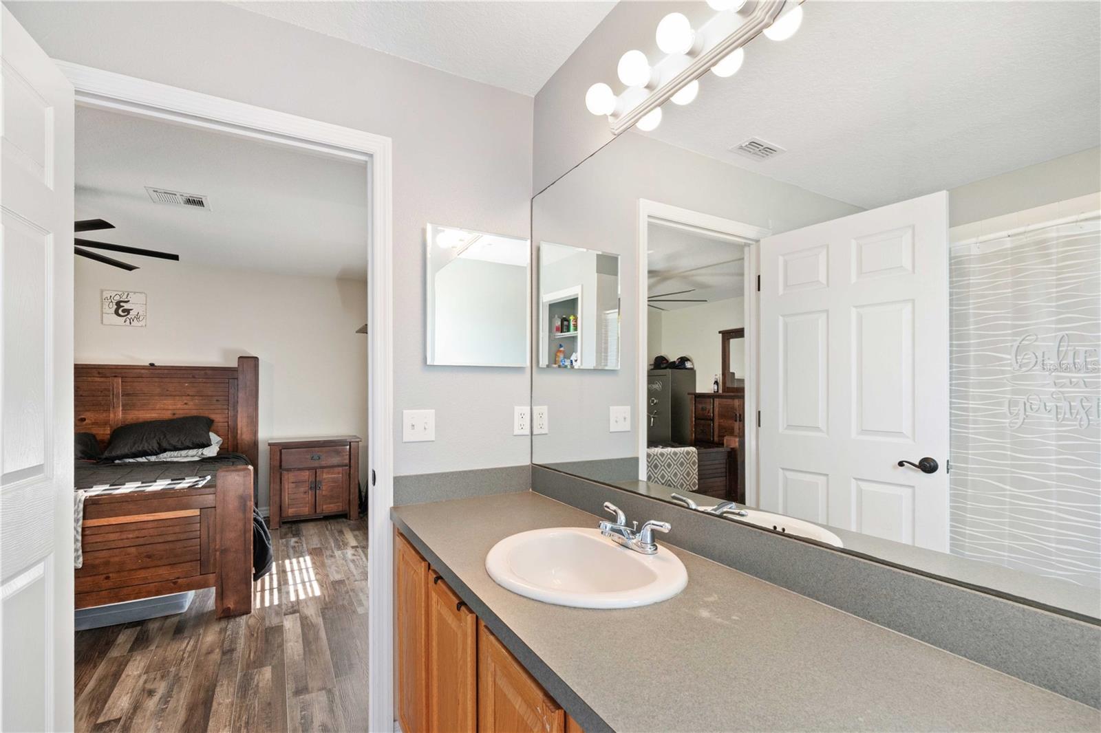 Single Family Residence in DADE CITY FL 37113 WALDO DRIVE 16.jpg