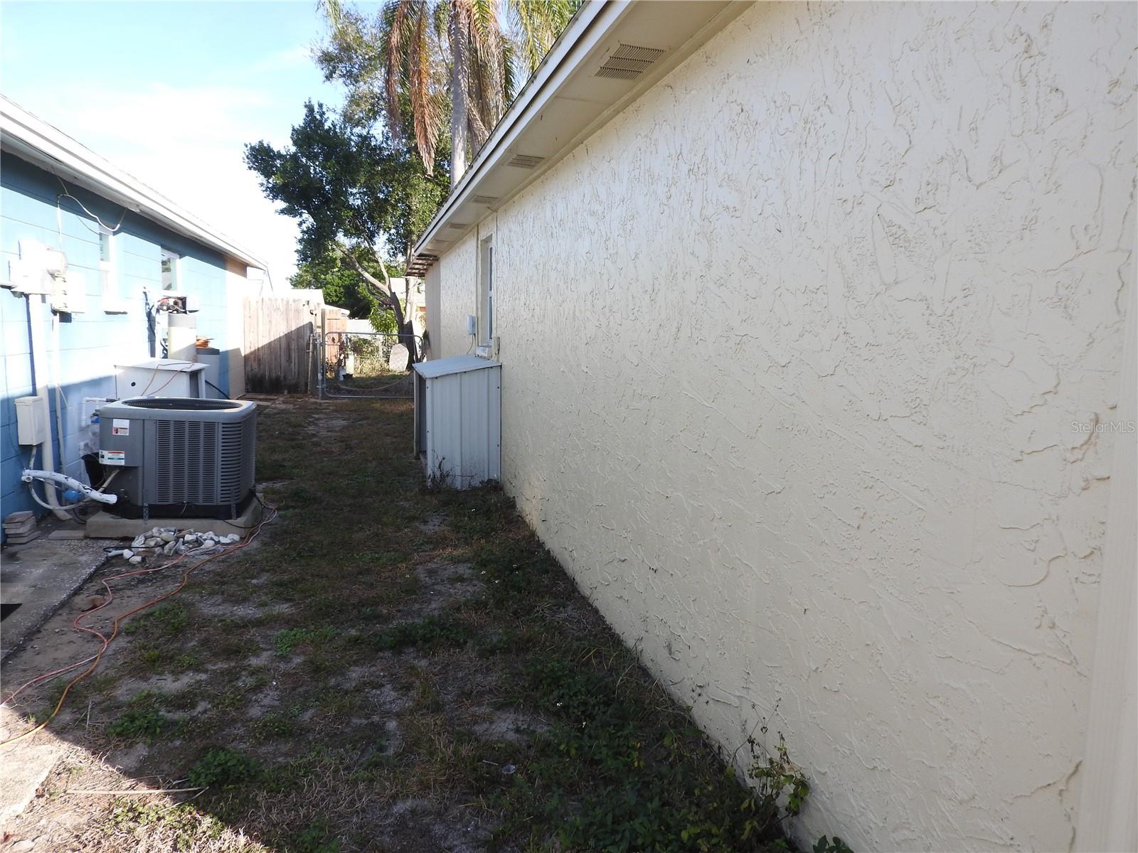 1324 Viking Dr, Holiday, FL 34691 photo