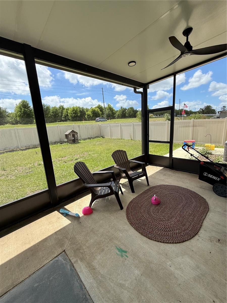 7499 Sail Clover Ln, Zephyrhills, FL 33540 photo