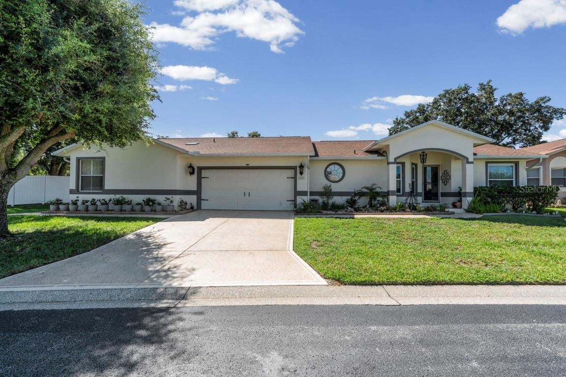 6323 Silver Lake Dr, Lakeland, FL 33810