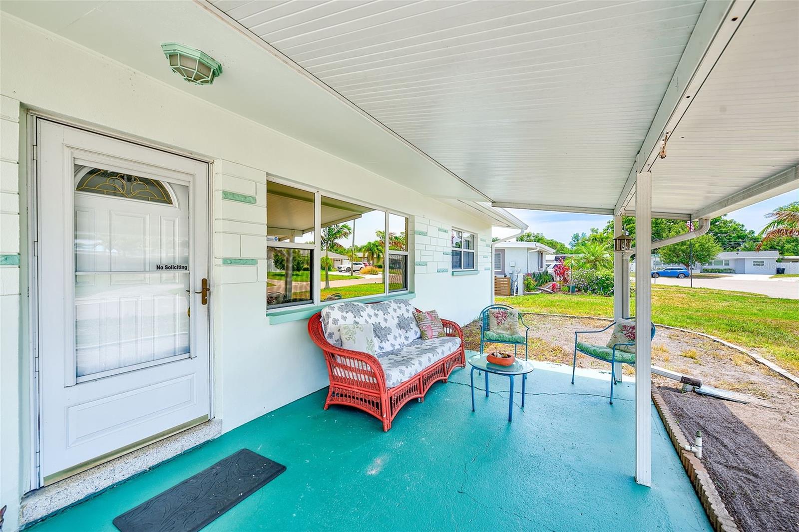 3255 57 St, Saint Petersburg, FL 33710 photo