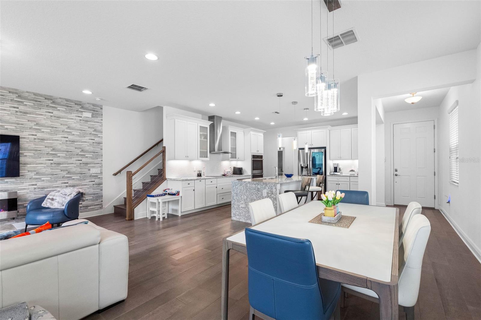 2425 Foggy Creek Cir, Clearwater, FL 33764 photo