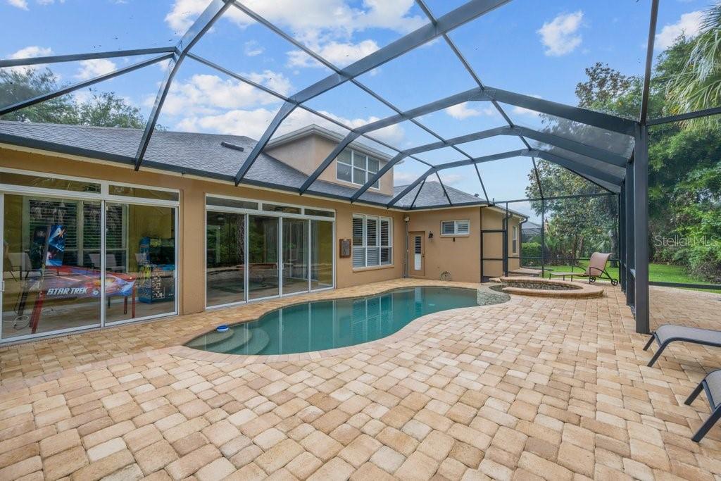 6122 Kestrelpark Dr, Lithia, FL 33547 photo