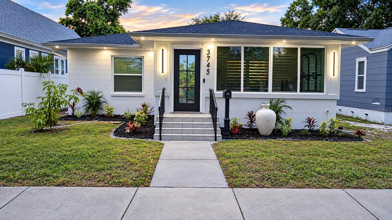 3745 1 Ave, Saint Petersburg, FL 33713