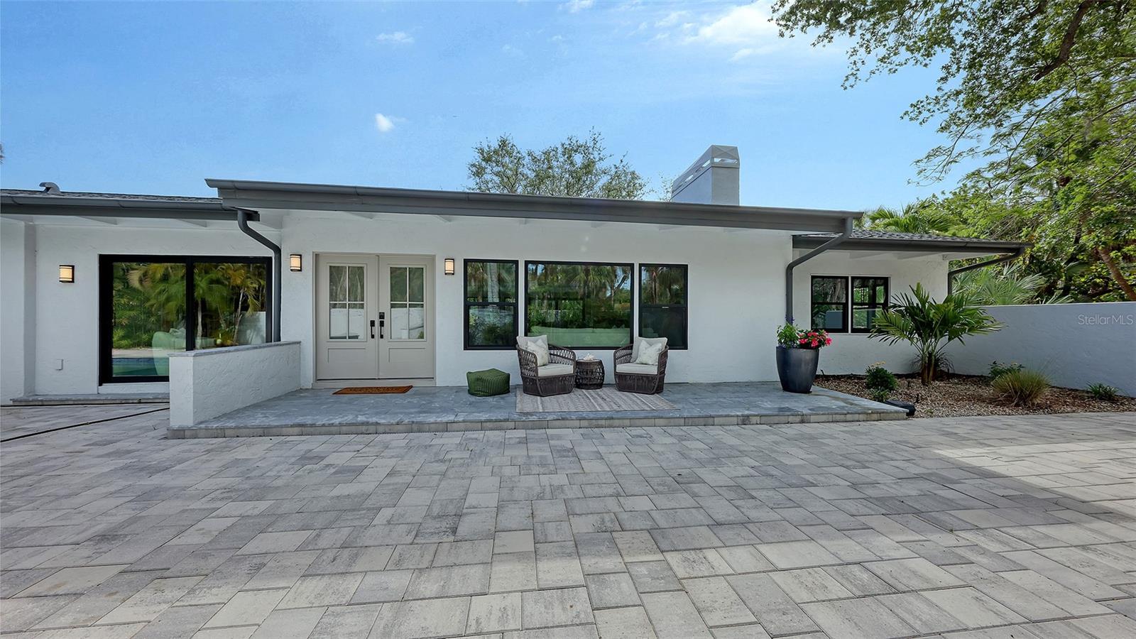 7345 Pine Needle Rd, Sarasota, FL 34242 photo