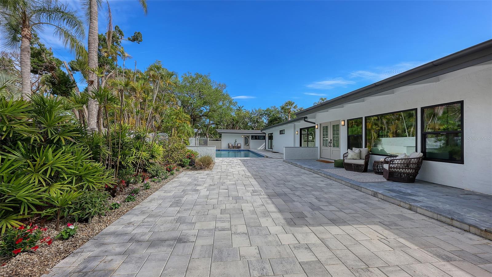 7345 Pine Needle Rd, Sarasota, FL 34242 photo