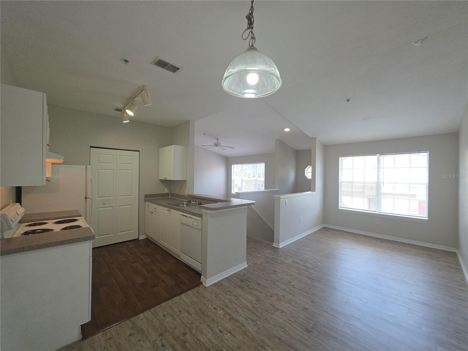 852 Grand Regency Pt #202, Altamonte Springs, FL 32714 photo