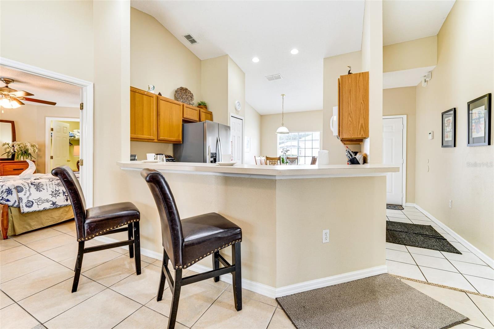 630 Thousand Oaks Blvd, Davenport, FL 33896 photo
