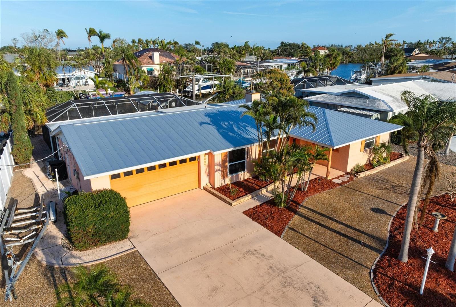 5207 Bimini Dr, Bradenton, FL 34210 photo