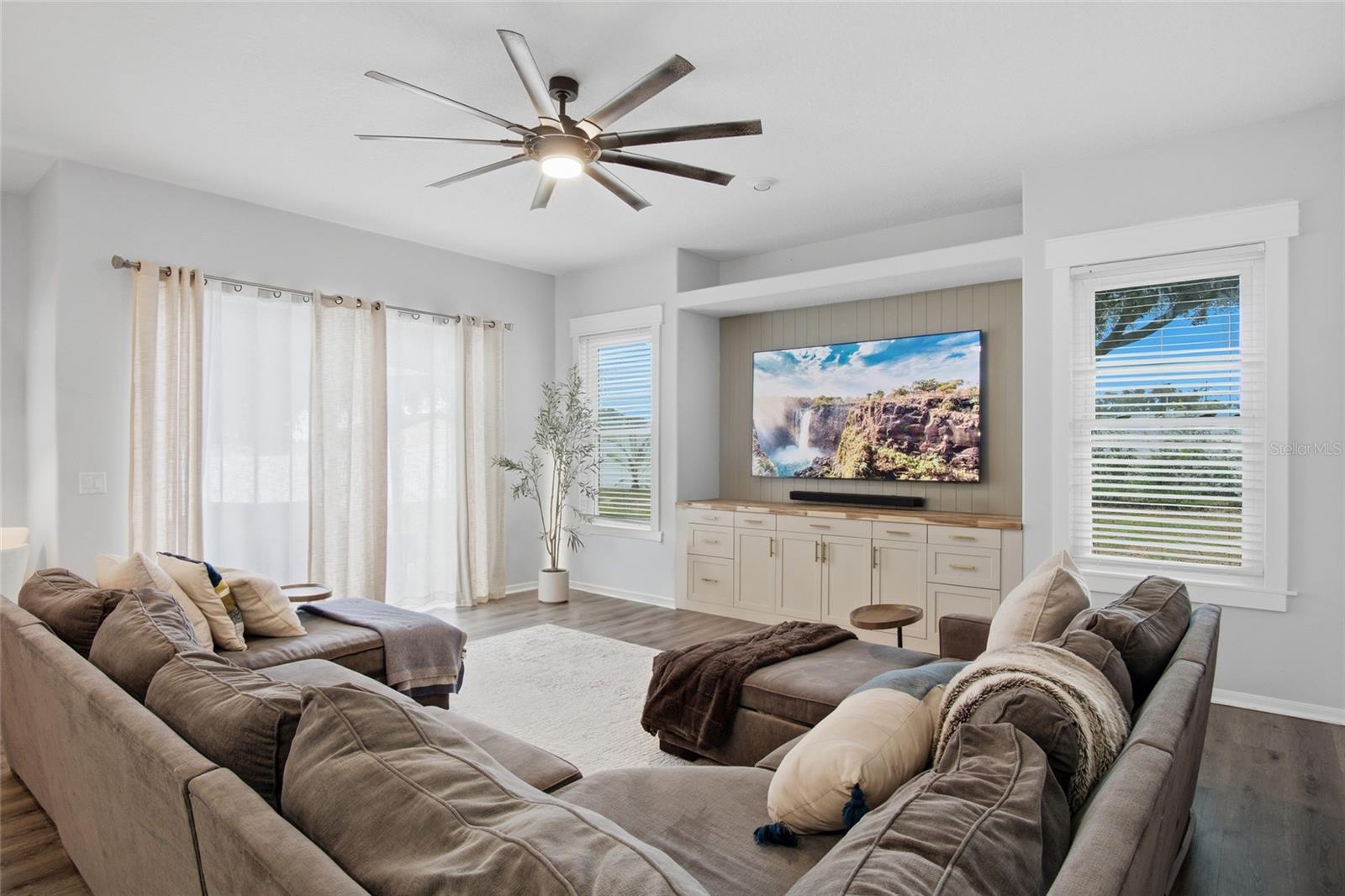 16548 Arrowhead Trl, Clermont, FL 34711 photo