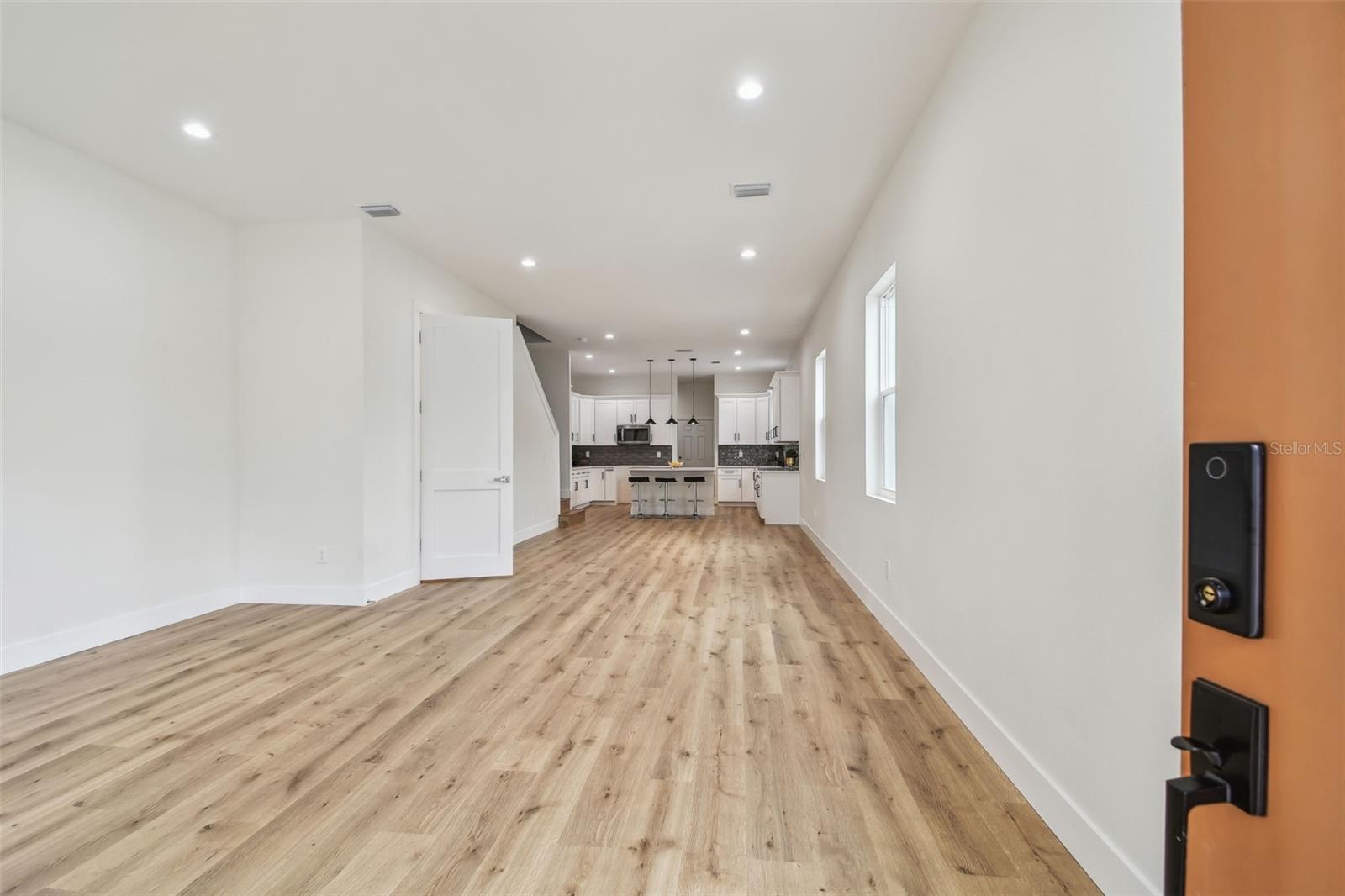 3455 17 Ave, Saint Petersburg, FL 33711 photo