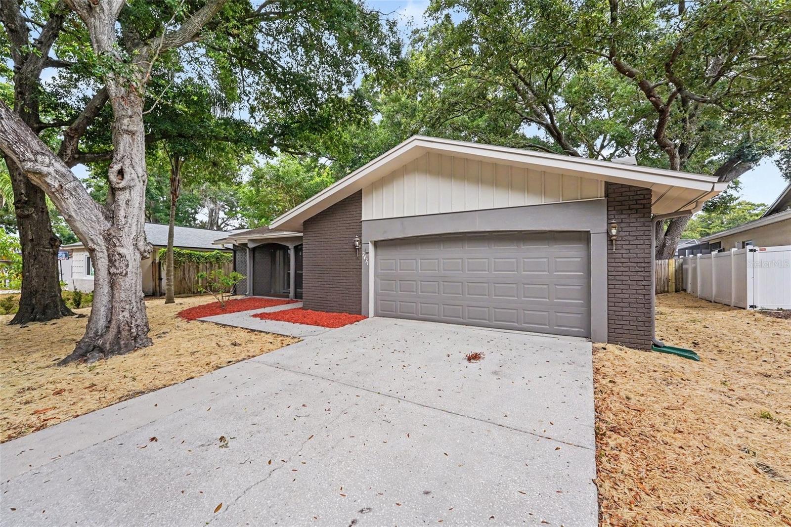 2431 Grove Ridge Dr, Palm Harbor, FL 34683 photo