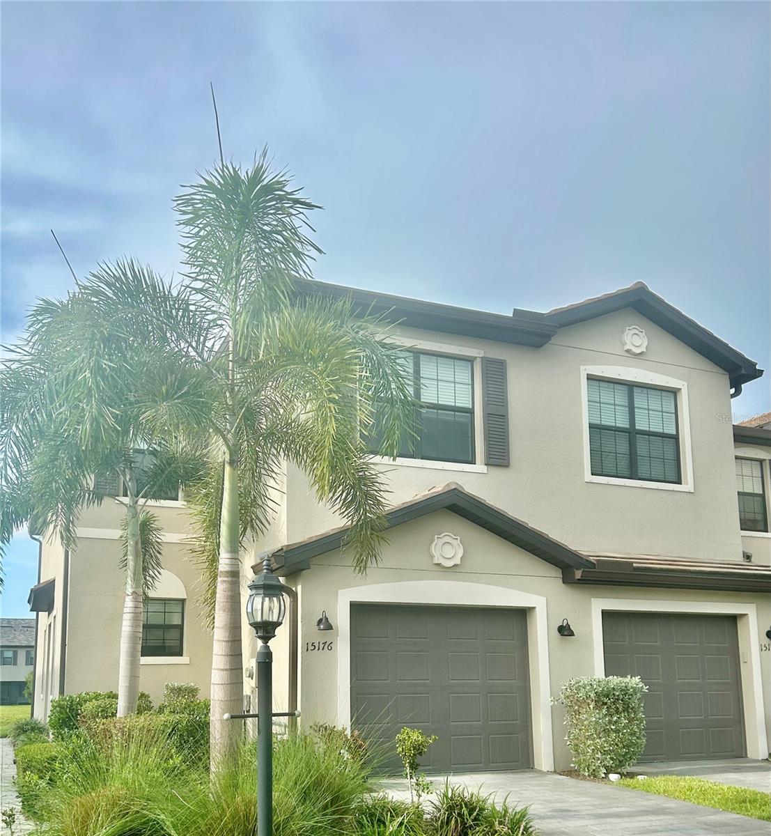 15176 Sunny Day Dr, Bradenton, FL 34211