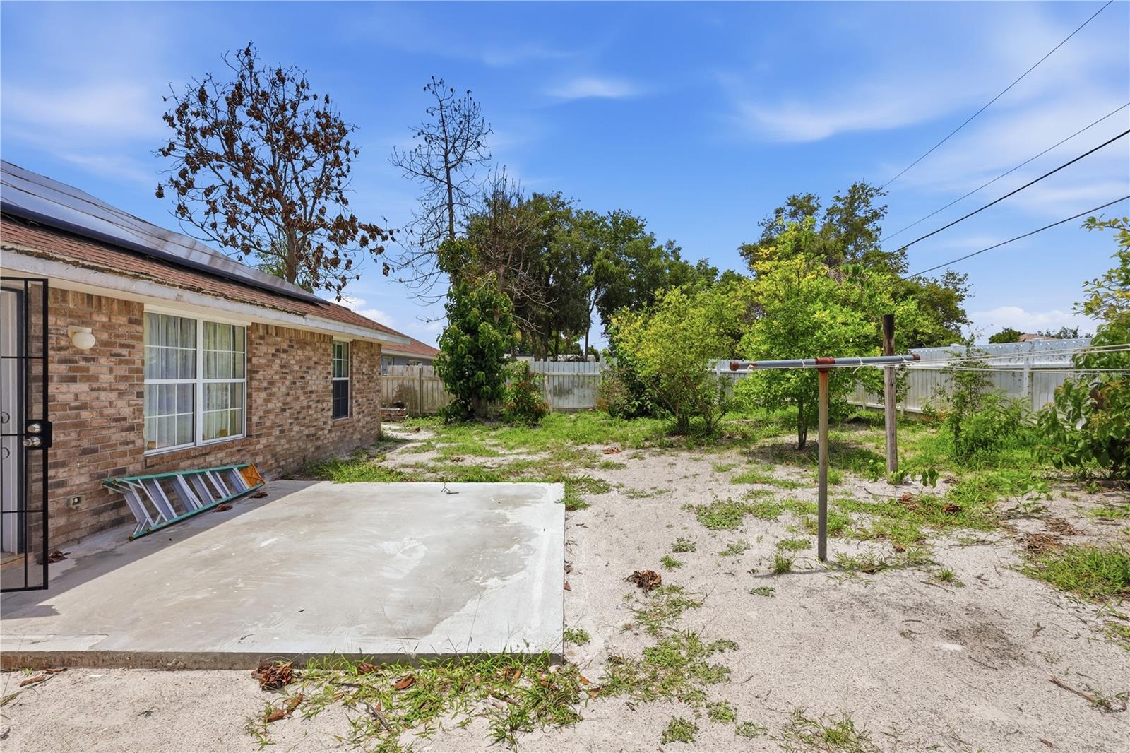 964 Fort Smith Blvd, Deltona, FL 32738 photo