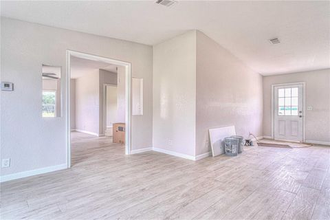 Manufactured Home in CENTER HILL FL 8767 CR-469 20.jpg
